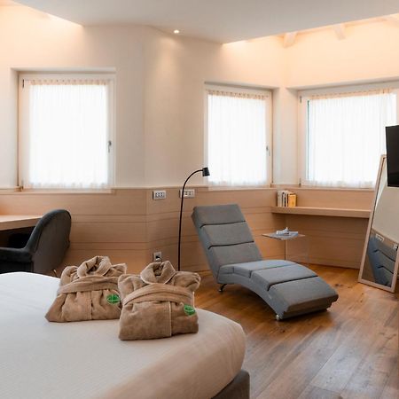 Bes Hotel Terme Di Palazzago מראה חיצוני תמונה