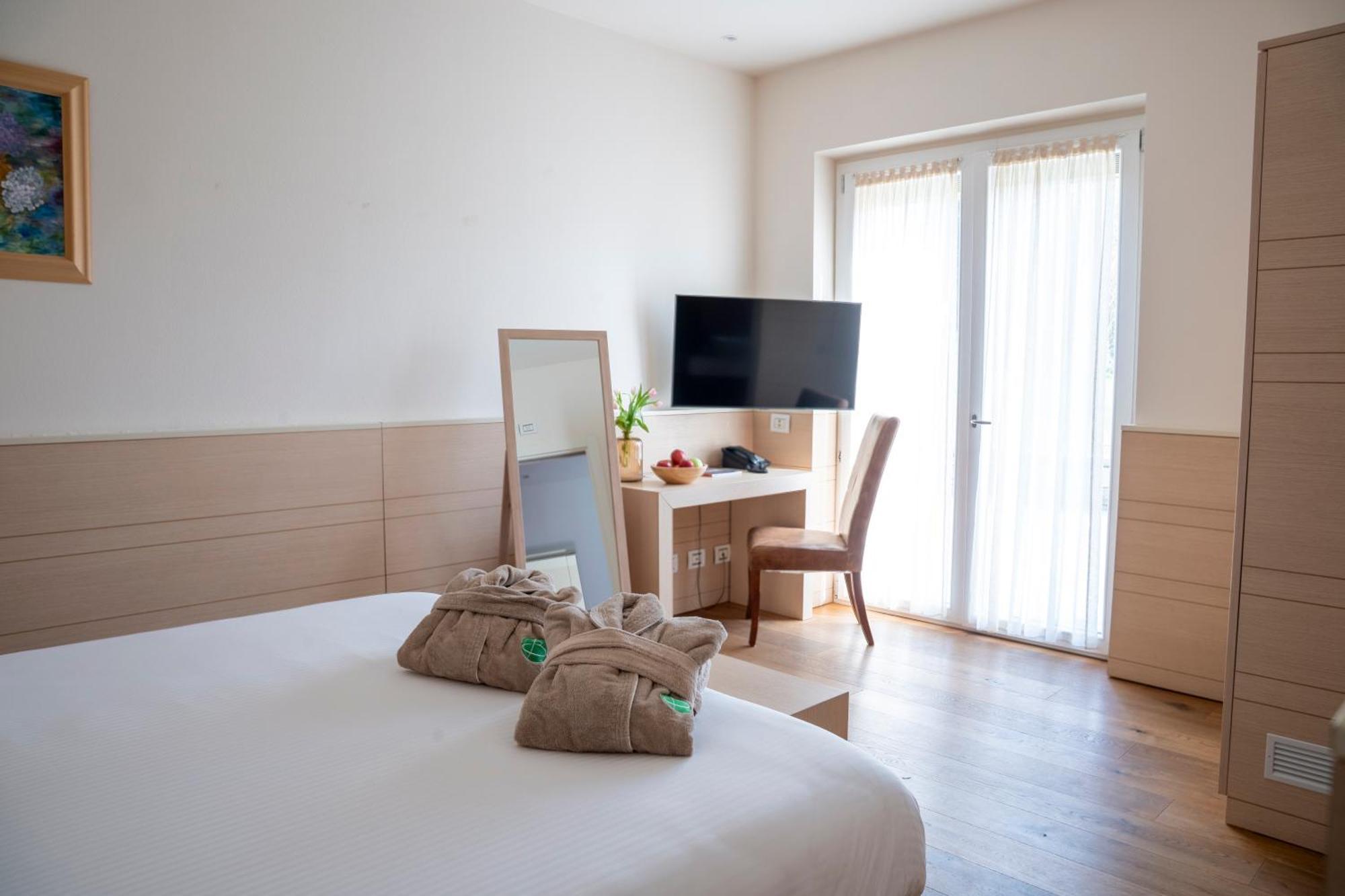 Bes Hotel Terme Di Palazzago מראה חיצוני תמונה